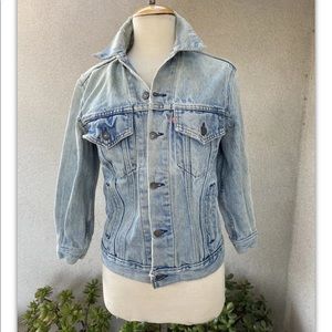 Vintage Unique Levi’s Blue Jean Jacket Distressed Sz 3/4 Sleeve small or medium